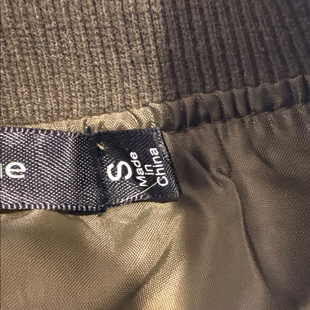 Doe & Rae Khaki Bomber Jacket - Picture 4 of 8